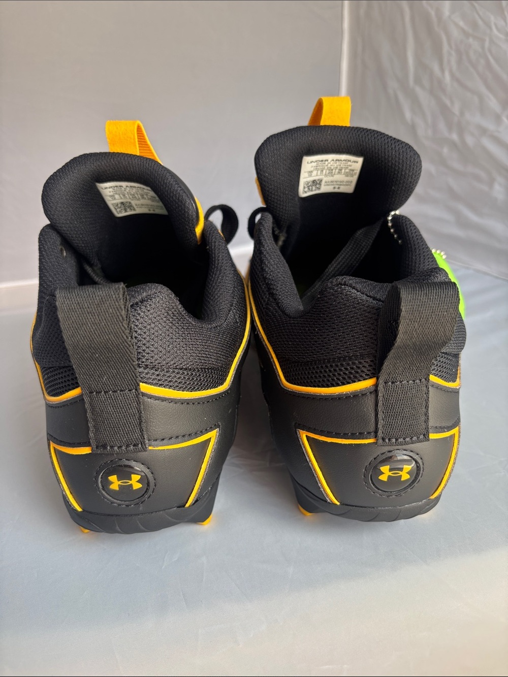 Under Armour UA Yard Icon TPU Cleats
NEW! - Picture 2 of 7